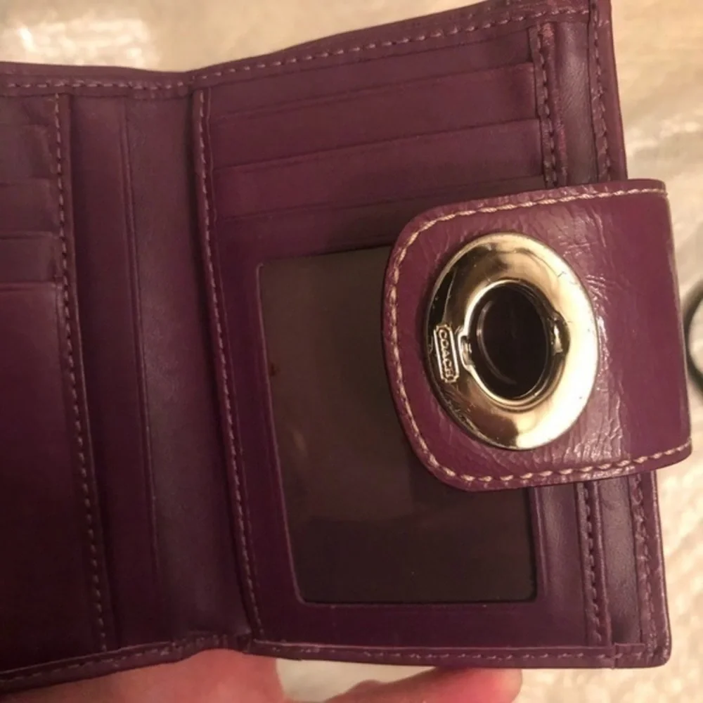 Coach signature purple burgundy maroon vintage y2k c compact turnlock wallet